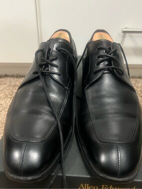 Salvatore Ferragamo Black Leather Derby Dress Shoes